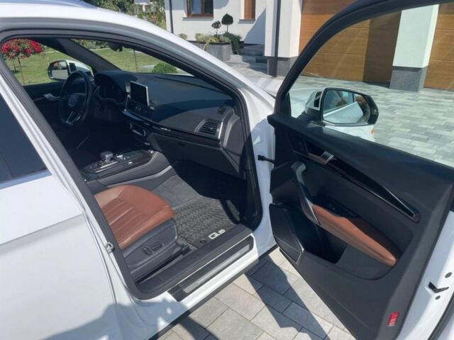 Белый Ауди Ку 5, объемом двигателя 2 л и пробегом 111 тыс. км за 16400 $, фото 5 на Automoto.ua