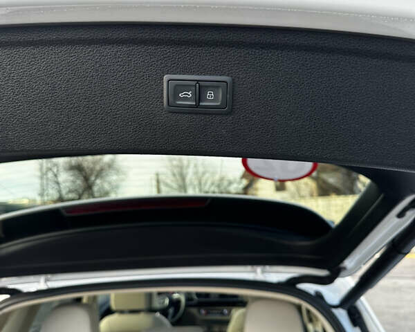 Белый Ауди Ку 5, объемом двигателя 1.98 л и пробегом 72 тыс. км за 26900 $, фото 32 на Automoto.ua