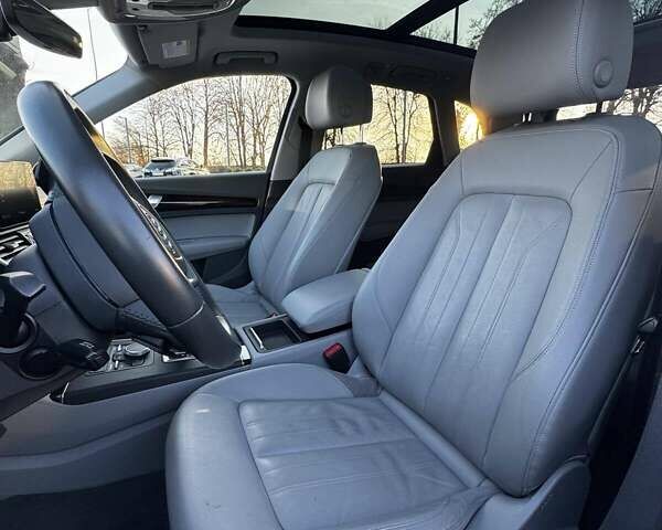 Белый Ауди Ку 5, объемом двигателя 2 л и пробегом 83 тыс. км за 29300 $, фото 15 на Automoto.ua