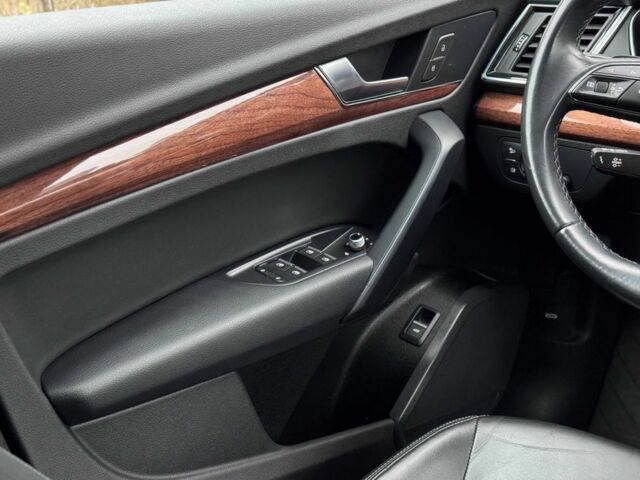 Белый Ауди Ку 5, объемом двигателя 2 л и пробегом 98 тыс. км за 29950 $, фото 16 на Automoto.ua