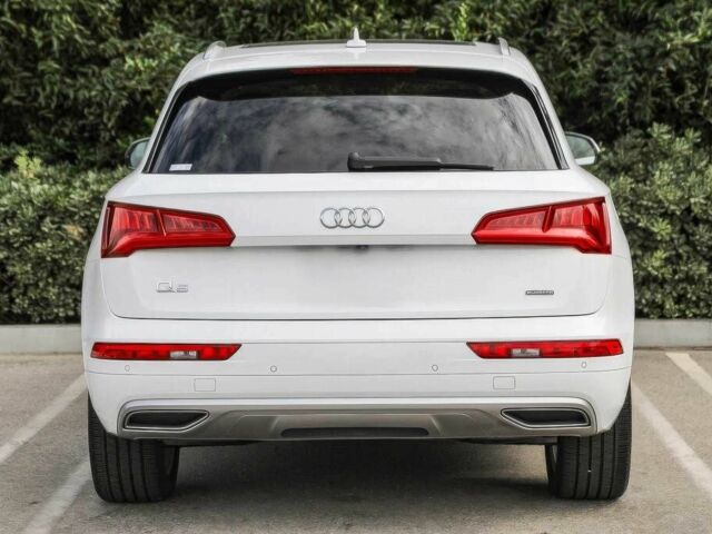 Белый Ауди Ку 5, объемом двигателя 2 л и пробегом 44 тыс. км за 10700 $, фото 3 на Automoto.ua