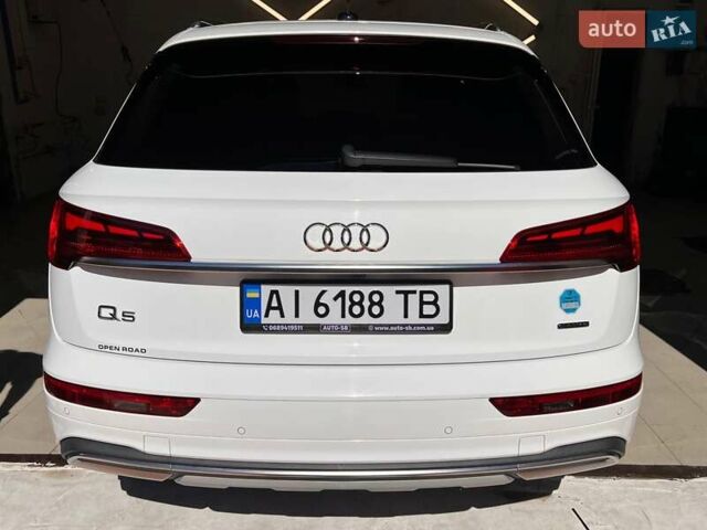 Белый Ауди Ку 5, объемом двигателя 1.98 л и пробегом 36 тыс. км за 36800 $, фото 5 на Automoto.ua