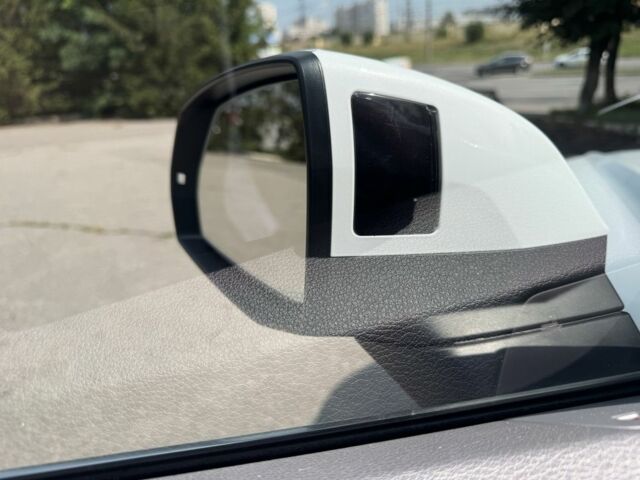 Белый Ауди Ку 5, объемом двигателя 2 л и пробегом 51 тыс. км за 37500 $, фото 21 на Automoto.ua