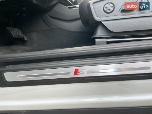 Белый Ауди Ку 5, объемом двигателя 2 л и пробегом 56 тыс. км за 38400 $, фото 37 на Automoto.ua