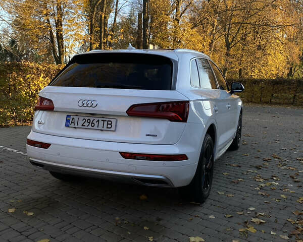 Ауди Ку 5 2020 в Василькове на Automoto.ua Белый Ауди Ку 5, объемом двигателя 1.98 л и пробегом 70 тыс. км за 27400 $, фото 3 на Automoto.ua