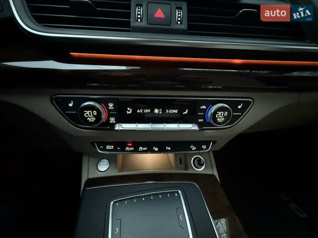 Білий Ауді Ку 5, об'ємом двигуна 2 л та пробігом 100 тис. км за 33900 $, фото 37 на Automoto.ua