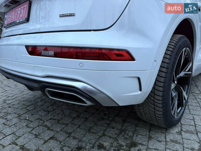 Білий Ауді Ку 5, об'ємом двигуна 2 л та пробігом 100 тис. км за 33900 $, фото 6 на Automoto.ua