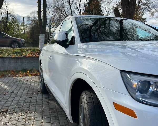 Белый Ауди Ку 5, объемом двигателя 1.98 л и пробегом 77 тыс. км за 25900 $, фото 12 на Automoto.ua