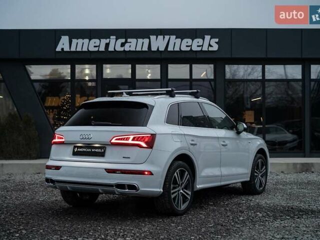 Білий Ауді Ку 5, об'ємом двигуна 1.98 л та пробігом 62 тис. км за 43600 $, фото 4 на Automoto.ua