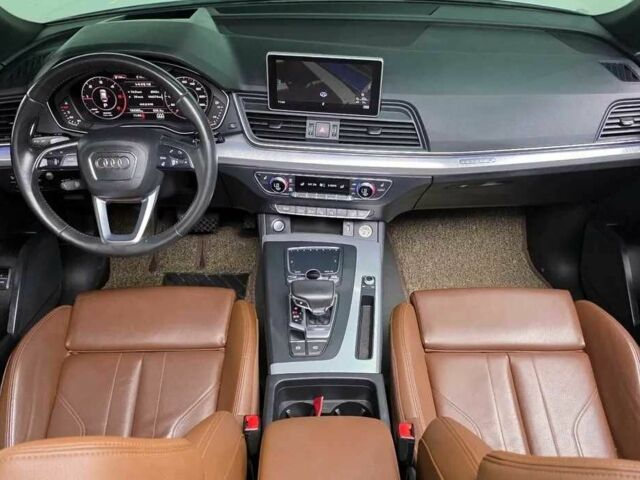 Белый Ауди Ку 5, объемом двигателя 2 л и пробегом 104 тыс. км за 19000 $, фото 5 на Automoto.ua