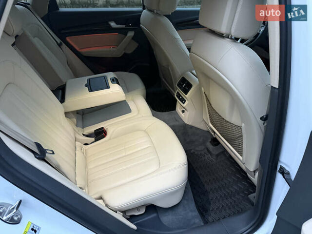 Білий Ауді Ку 5, об'ємом двигуна 2 л та пробігом 100 тис. км за 33900 $, фото 50 на Automoto.ua