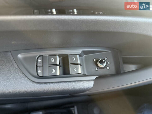 Білий Ауді Ку 5, об'ємом двигуна 1.98 л та пробігом 90 тис. км за 28500 $, фото 16 на Automoto.ua