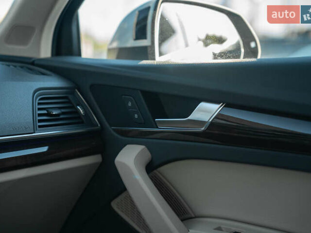 Білий Ауді Ку 5, об'ємом двигуна 1.98 л та пробігом 99 тис. км за 34500 $, фото 41 на Automoto.ua