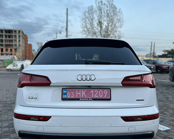 Білий Ауді Ку 5, об'ємом двигуна 2 л та пробігом 119 тис. км за 25700 $, фото 7 на Automoto.ua