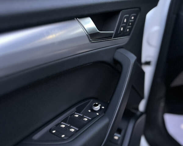 Білий Ауді Ку 5, об'ємом двигуна 2 л та пробігом 119 тис. км за 25700 $, фото 25 на Automoto.ua