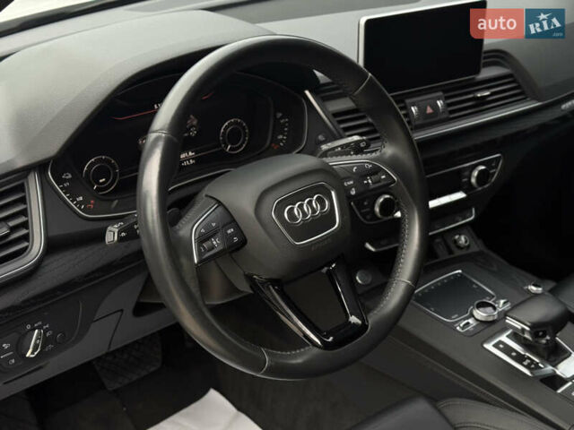 Белый Ауди Ку 5, объемом двигателя 1.98 л и пробегом 65 тыс. км за 40999 $, фото 18 на Automoto.ua