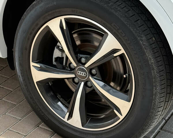 Белый Ауди Ку 5, объемом двигателя 2 л и пробегом 55 тыс. км за 26500 $, фото 58 на Automoto.ua