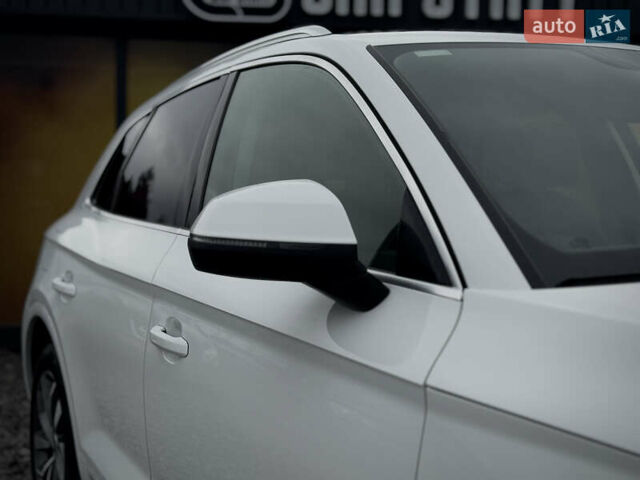 Ауди Ку 5 2020 в Стрые на Automoto.ua Белый Ауди Ку 5, объемом двигателя 2 л и пробегом 56 тыс. км за 26900 $, фото 27 на Automoto.ua