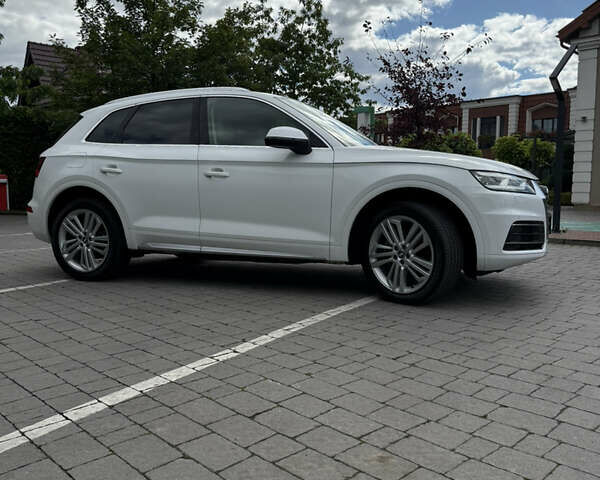 Белый Ауди Ку 5, объемом двигателя 1.98 л и пробегом 31 тыс. км за 35500 $, фото 5 на Automoto.ua