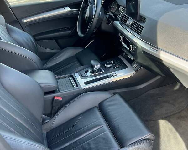 Белый Ауди Ку 5, объемом двигателя 1.98 л и пробегом 77 тыс. км за 25900 $, фото 16 на Automoto.ua