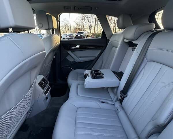 Белый Ауди Ку 5, объемом двигателя 2 л и пробегом 83 тыс. км за 29300 $, фото 13 на Automoto.ua