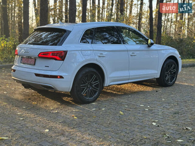 Білий Ауді Ку 5, об'ємом двигуна 1.98 л та пробігом 64 тис. км за 24600 $, фото 5 на Automoto.ua