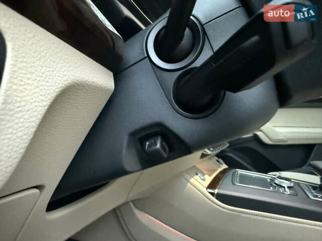 Білий Ауді Ку 5, об'ємом двигуна 2 л та пробігом 100 тис. км за 33900 $, фото 32 на Automoto.ua