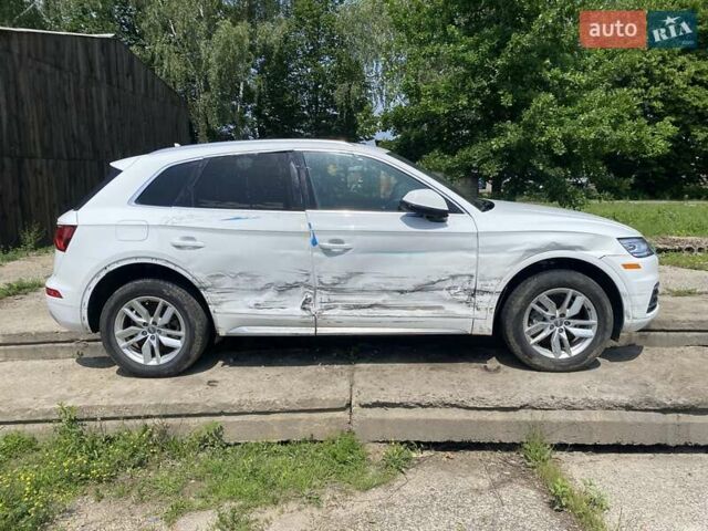 Білий Ауді Ку 5, об'ємом двигуна 2 л та пробігом 182 тис. км за 18200 $, фото 8 на Automoto.ua
