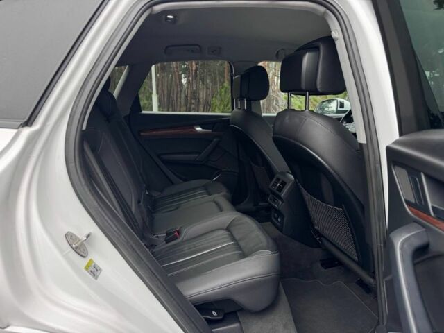 Белый Ауди Ку 5, объемом двигателя 2 л и пробегом 98 тыс. км за 29950 $, фото 21 на Automoto.ua