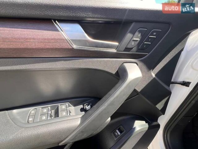 Белый Ауди Ку 5, объемом двигателя 1.98 л и пробегом 36 тыс. км за 36800 $, фото 19 на Automoto.ua