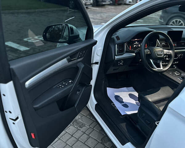 Білий Ауді Ку 5, об'ємом двигуна 2 л та пробігом 119 тис. км за 25700 $, фото 33 на Automoto.ua