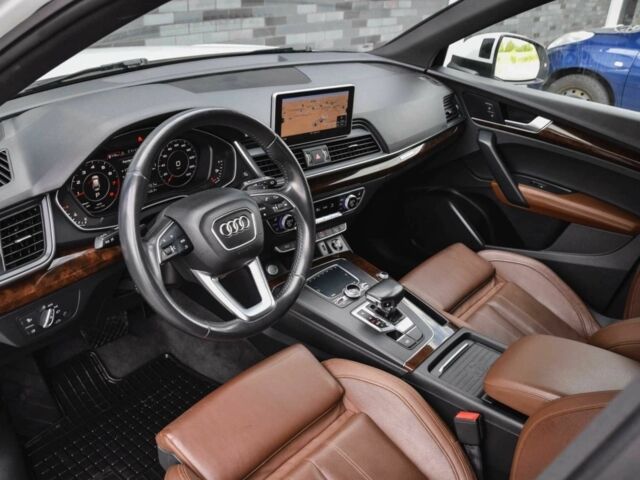 Білий Ауді Ку 5, об'ємом двигуна 2 л та пробігом 114 тис. км за 13500 $, фото 8 на Automoto.ua