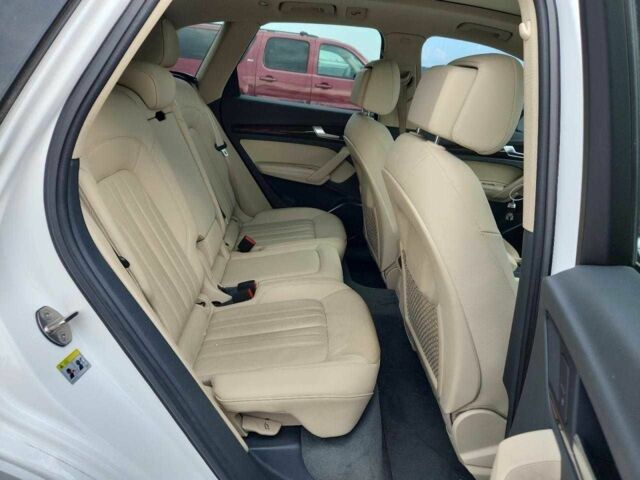 Белый Ауди Ку 5, объемом двигателя 0 л и пробегом 49 тыс. км за 7000 $, фото 10 на Automoto.ua