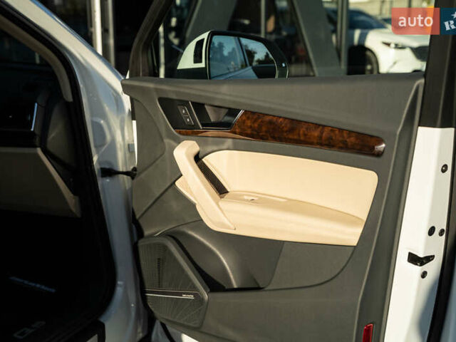 Білий Ауді Ку 5, об'ємом двигуна 1.98 л та пробігом 99 тис. км за 34500 $, фото 48 на Automoto.ua