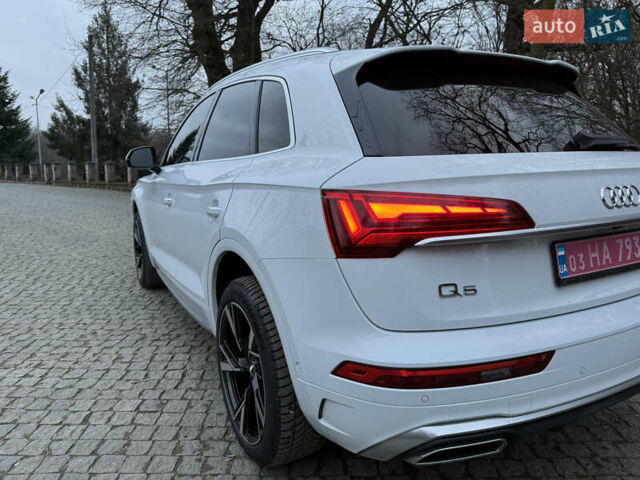 Білий Ауді Ку 5, об'ємом двигуна 2 л та пробігом 100 тис. км за 33900 $, фото 13 на Automoto.ua