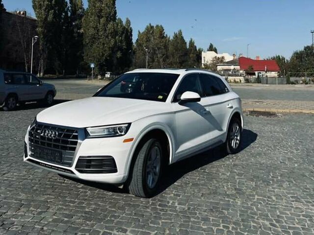 Білий Ауді Ку 5, об'ємом двигуна 1.98 л та пробігом 76 тис. км за 29000 $, фото 1 на Automoto.ua