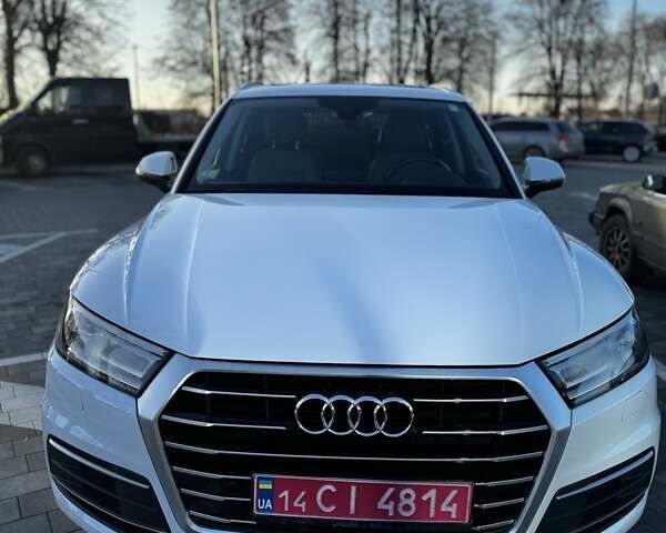 Белый Ауди Ку 5, объемом двигателя 2 л и пробегом 83 тыс. км за 29300 $, фото 10 на Automoto.ua