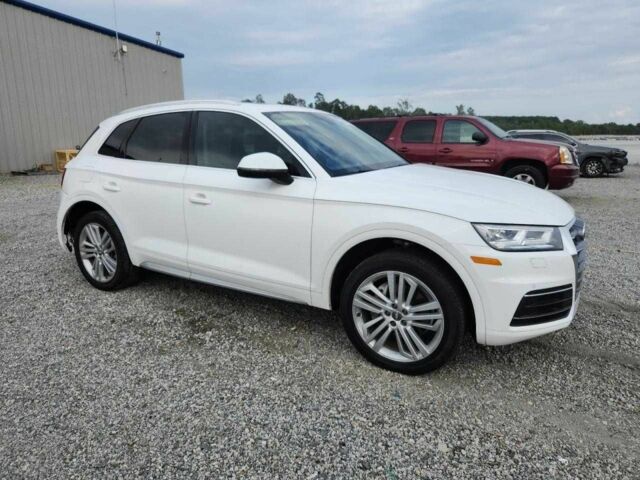 Белый Ауди Ку 5, объемом двигателя 0 л и пробегом 49 тыс. км за 7000 $, фото 3 на Automoto.ua