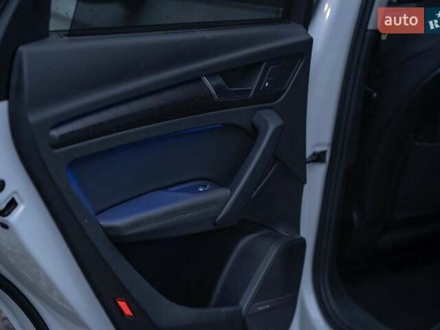 Білий Ауді Ку 5, об'ємом двигуна 1.98 л та пробігом 62 тис. км за 43600 $, фото 54 на Automoto.ua