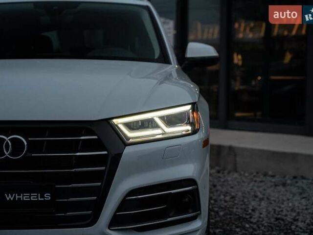 Білий Ауді Ку 5, об'ємом двигуна 1.98 л та пробігом 62 тис. км за 43600 $, фото 11 на Automoto.ua