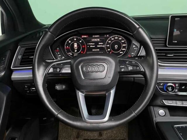 Белый Ауди Ку 5, объемом двигателя 2 л и пробегом 104 тыс. км за 19000 $, фото 10 на Automoto.ua