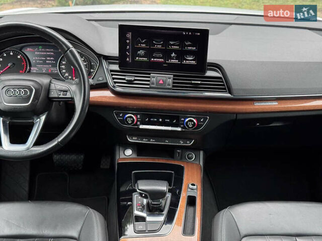 Білий Ауді Ку 5, об'ємом двигуна 1.98 л та пробігом 98 тис. км за 29950 $, фото 22 на Automoto.ua