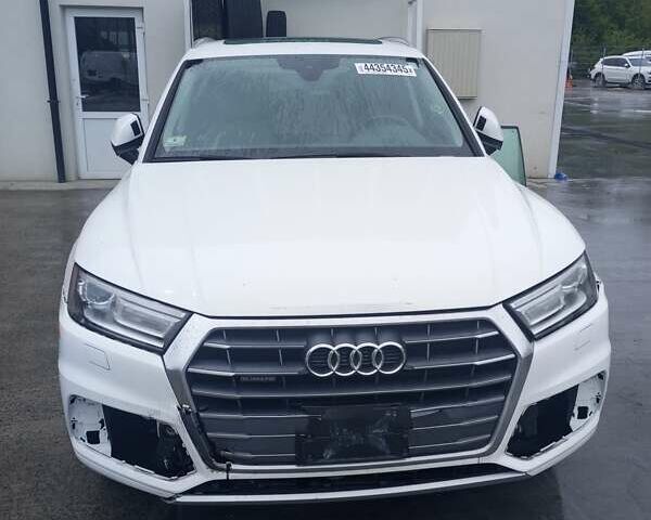 Белый Ауди Ку 5, объемом двигателя 2 л и пробегом 83 тыс. км за 29300 $, фото 26 на Automoto.ua