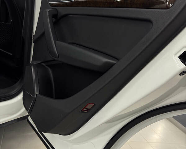 Білий Ауді Ку 5, об'ємом двигуна 1.98 л та пробігом 180 тис. км за 24399 $, фото 24 на Automoto.ua