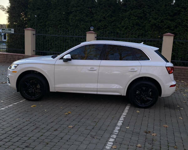 Ауди Ку 5 2020 в Василькове на Automoto.ua Белый Ауди Ку 5, объемом двигателя 1.98 л и пробегом 70 тыс. км за 27400 $, фото 6 на Automoto.ua