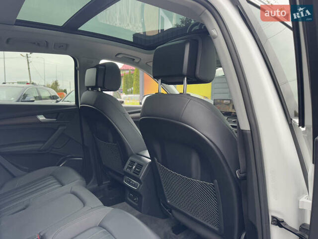 Ауди Ку 5 2020 в Стрые на Automoto.ua Белый Ауди Ку 5, объемом двигателя 2 л и пробегом 56 тыс. км за 26900 $, фото 48 на Automoto.ua