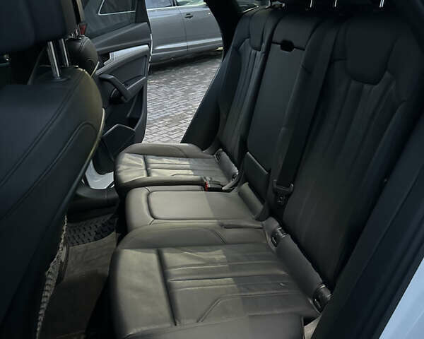 Білий Ауді Ку 5, об'ємом двигуна 2 л та пробігом 119 тис. км за 25700 $, фото 14 на Automoto.ua