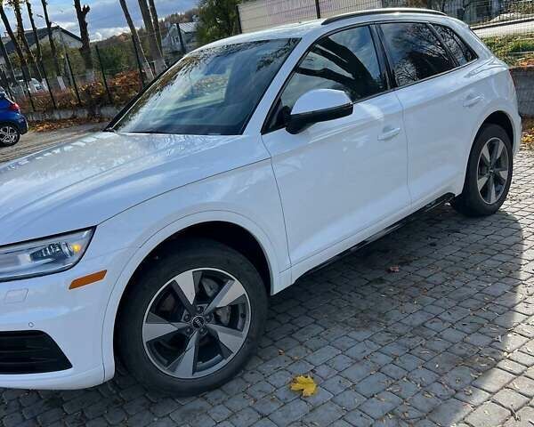 Белый Ауди Ку 5, объемом двигателя 1.98 л и пробегом 77 тыс. км за 25900 $, фото 10 на Automoto.ua