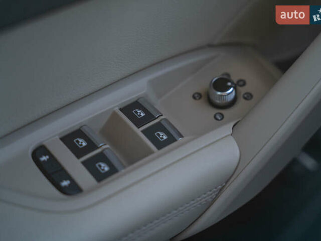 Білий Ауді Ку 5, об'ємом двигуна 1.98 л та пробігом 99 тис. км за 34500 $, фото 21 на Automoto.ua