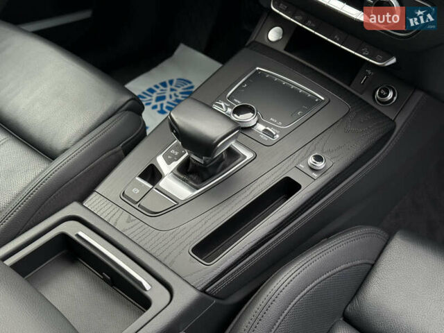 Белый Ауди Ку 5, объемом двигателя 1.98 л и пробегом 65 тыс. км за 40999 $, фото 13 на Automoto.ua